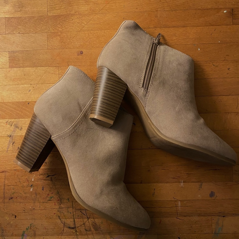 Heeled boot